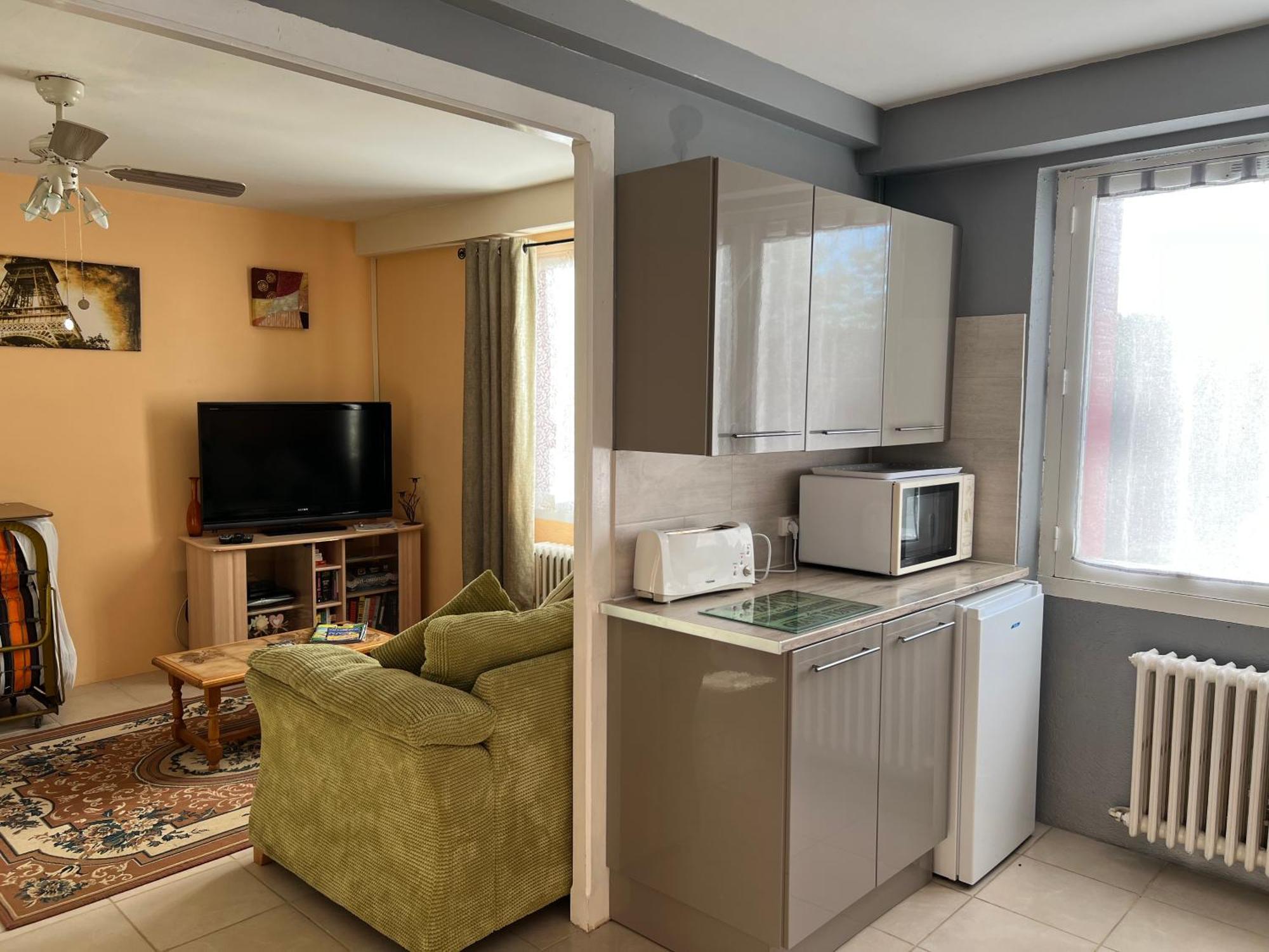 Apartamento Gite Du St Martin Oradour-Fanais Exterior foto